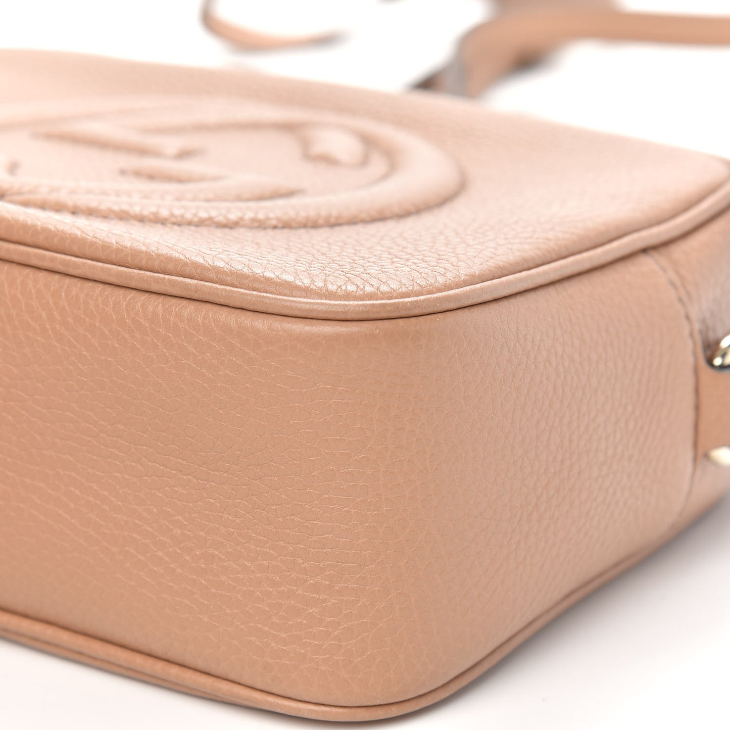 Pebbled Calfskin Small Soho Disco Bag Camelia