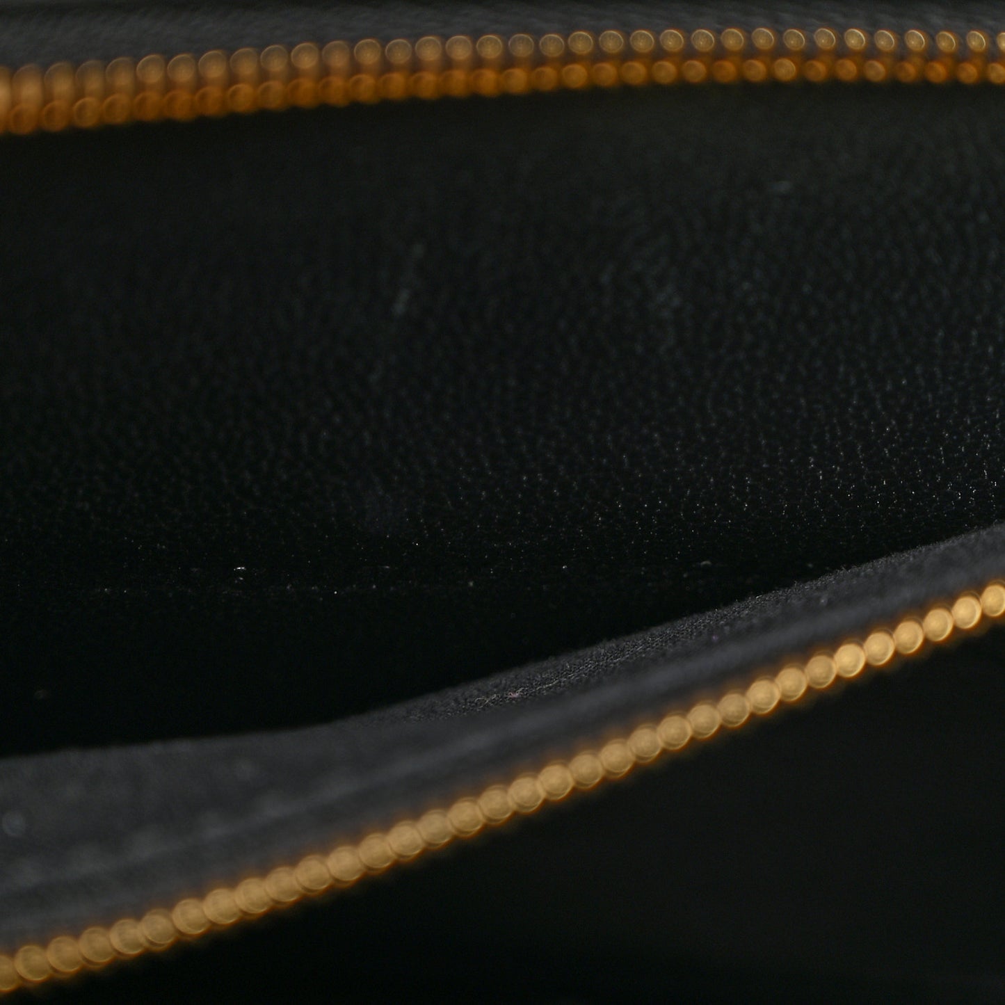 Shiny Box Calfskin Small Hourglass Top Handle Bag Black