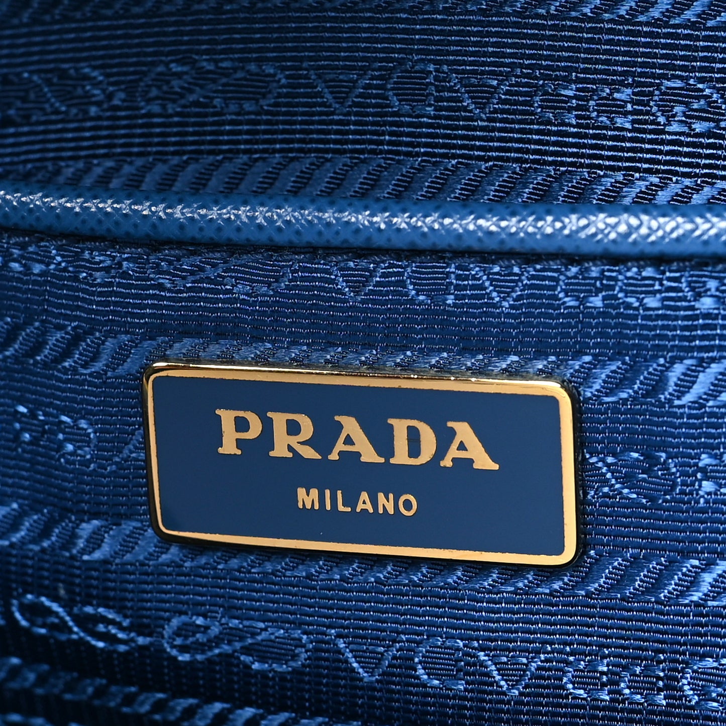 Saffiano Lux Medium Promenade Tote Cobalto