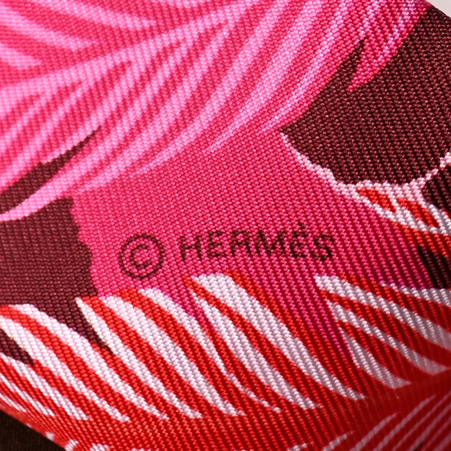 Hermes Silk Jaguar Quetzal Twilly Fuchsia Rose Bordeaux 4 of 5