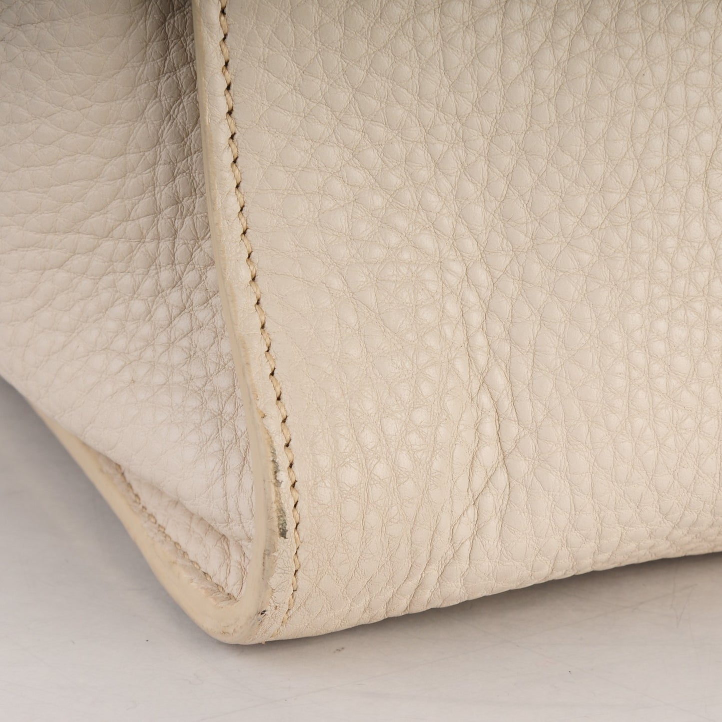 Vitello Daino Shopping Tote Talco