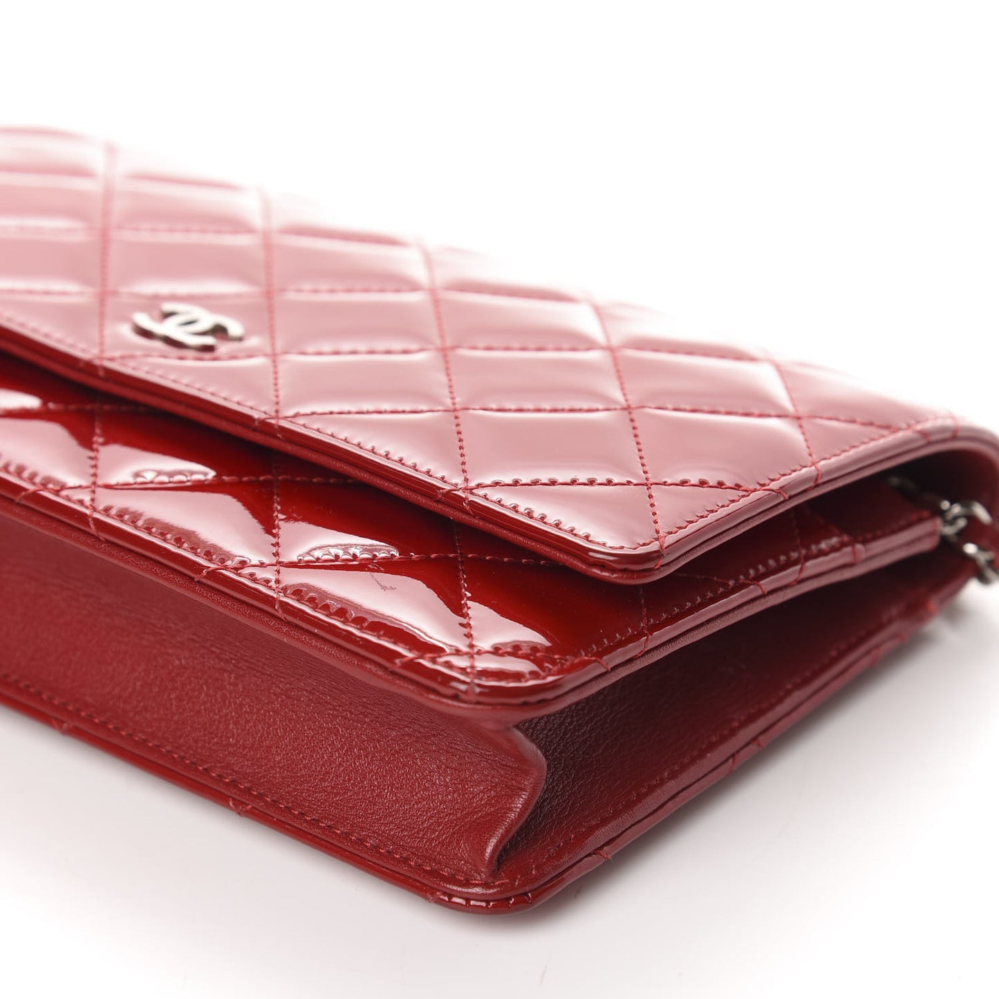 Patent Quilted Wallet On Chain WOC Red