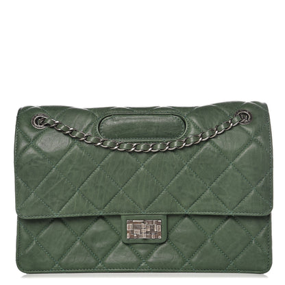 Chanel Washed Lambskin Jumbo Take Away Flap Green 2 of 21