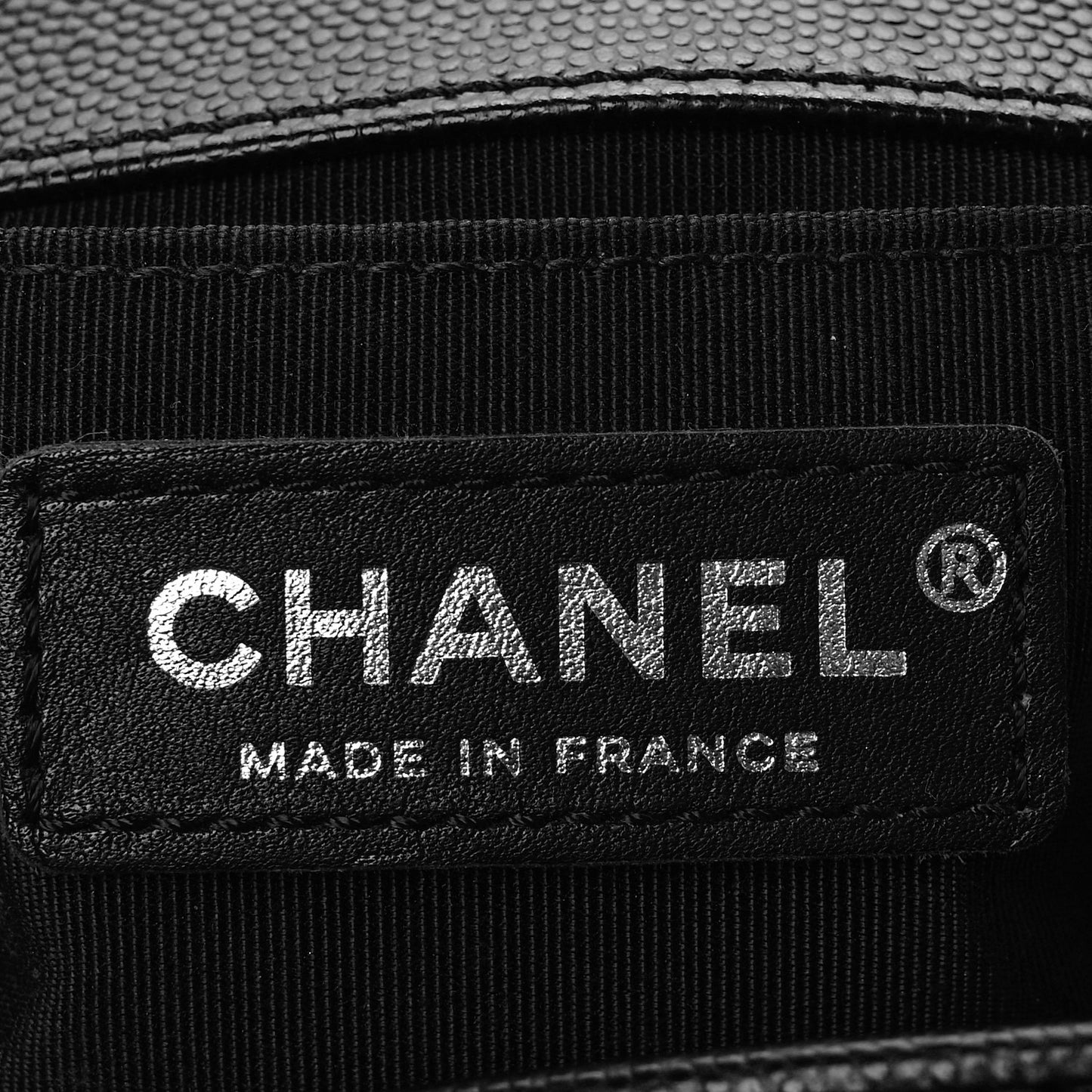 Caviar Quilted Medium Boy Flap Black
