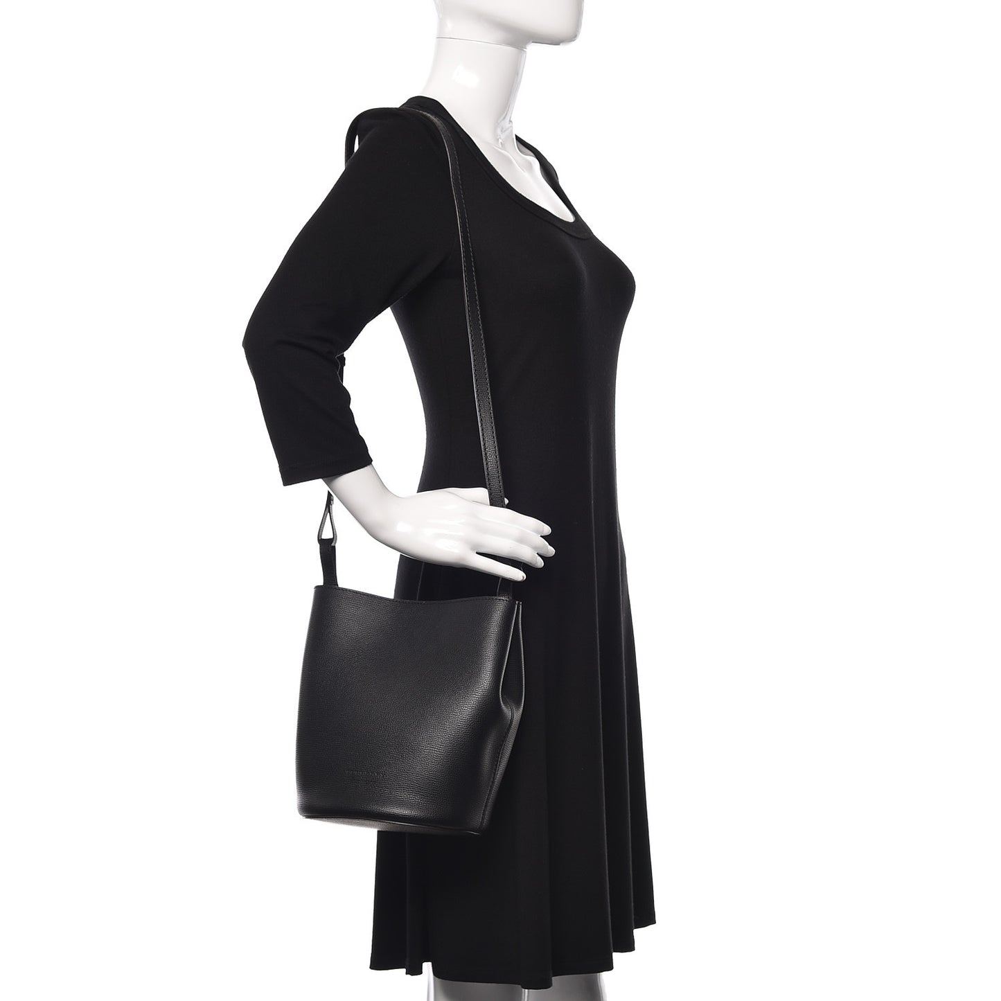 London Grainy Calfskin Small Lorne Bucket Crossbody Black