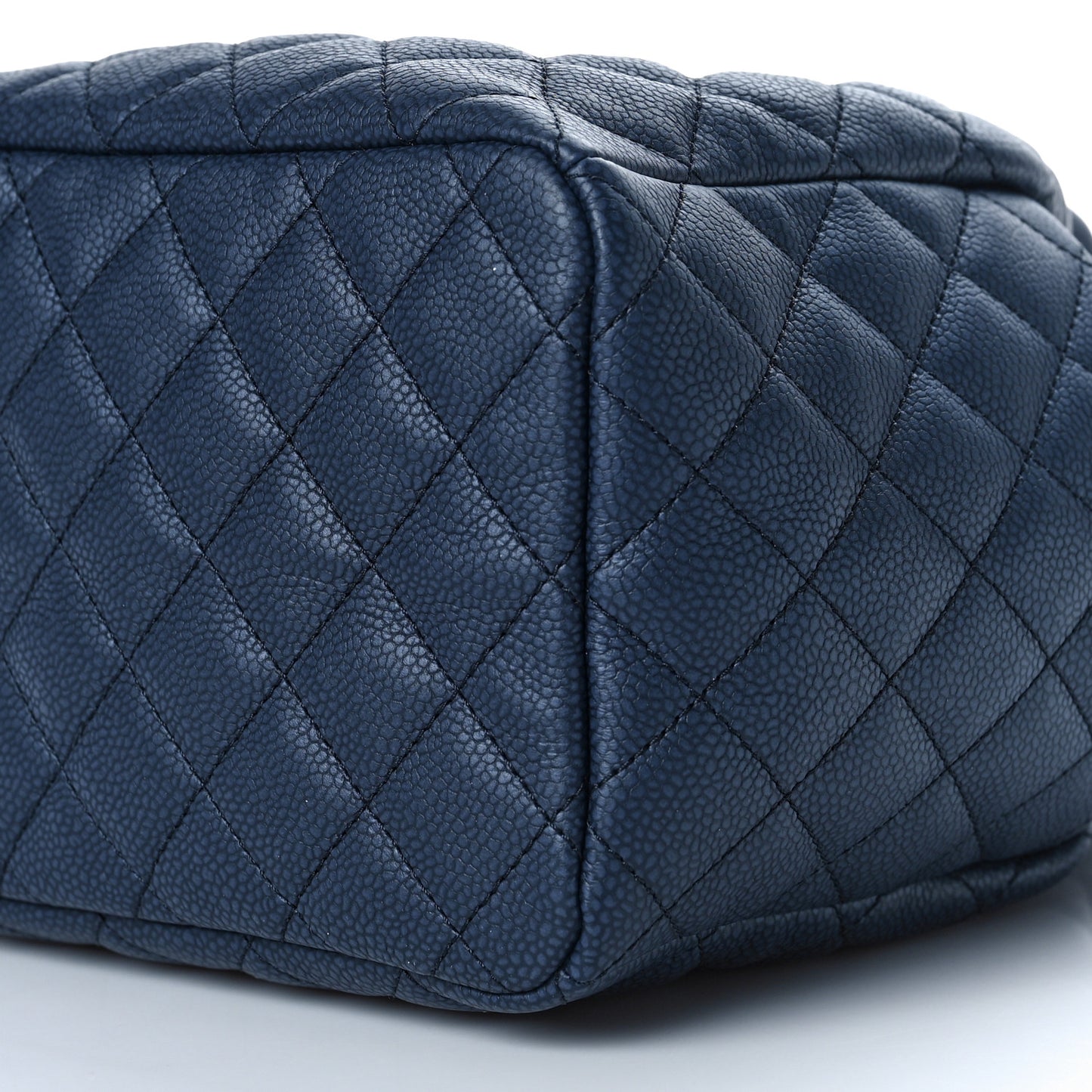 Caviar Flat Quilted CC Chain Bucket Drawstring Bag Navy