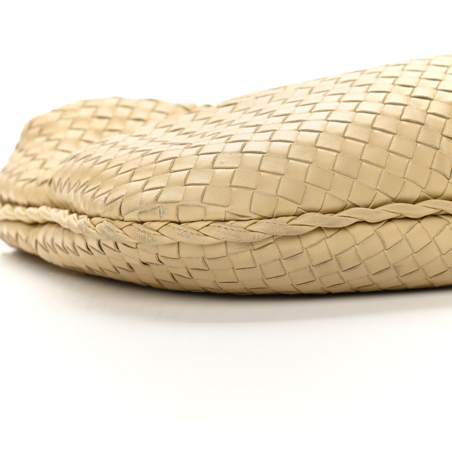 Nappa Intrecciato Medium Veneta Hobo Banane