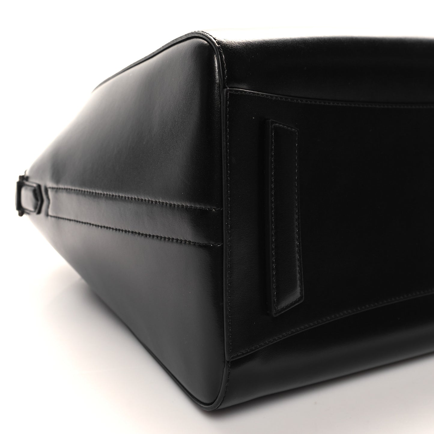 Shiny Lord Calfskin Small Antigona Black
