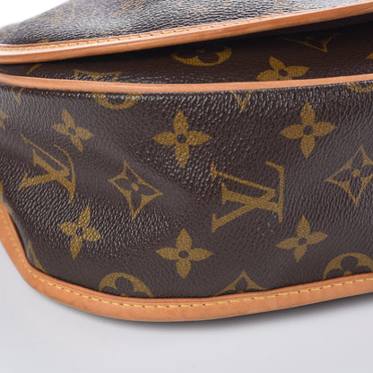 Louis Vuitton Monogram Menilmontant PM 9 of 10