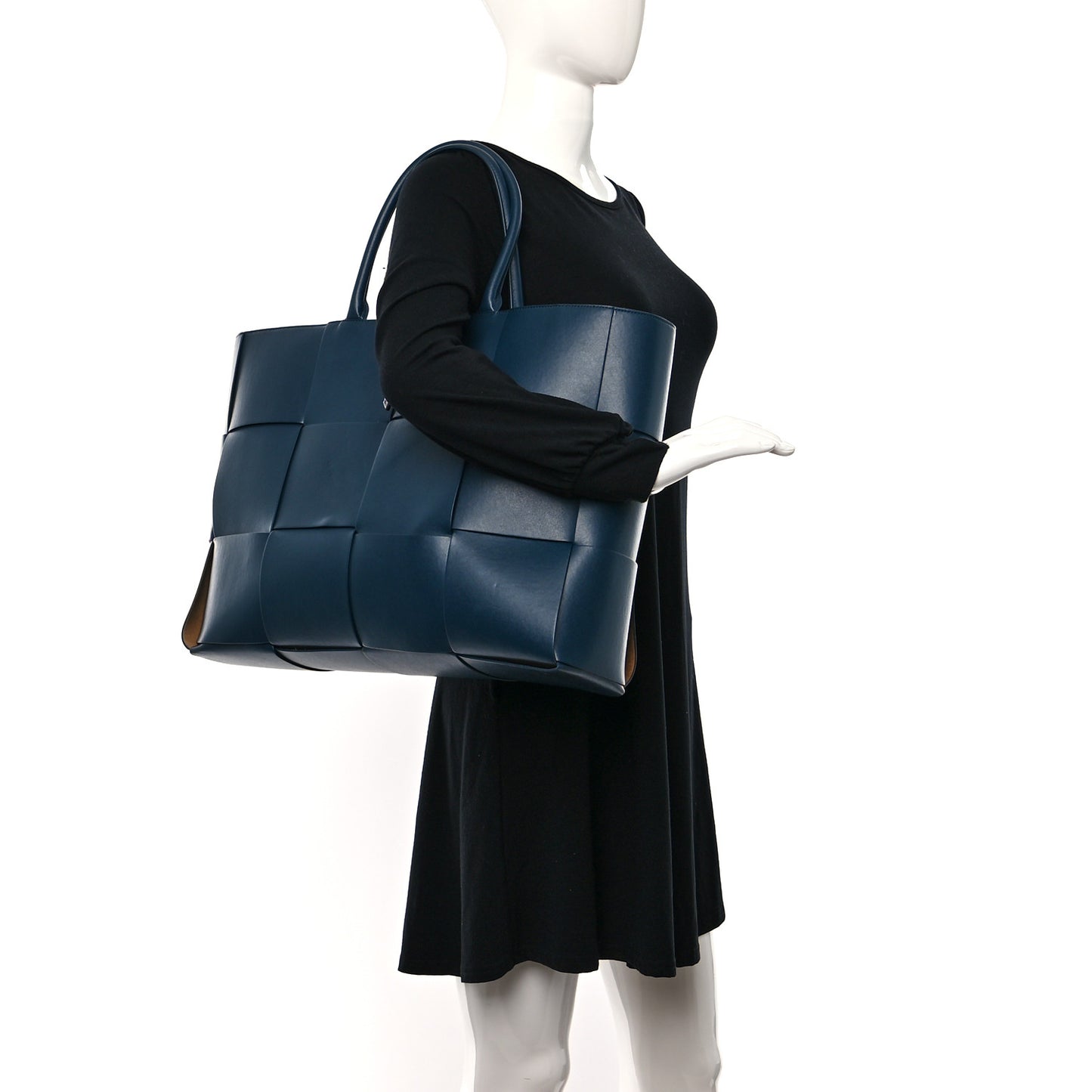 Nappa Maxi Intrecciato Mens Arco Tote Navy Blue