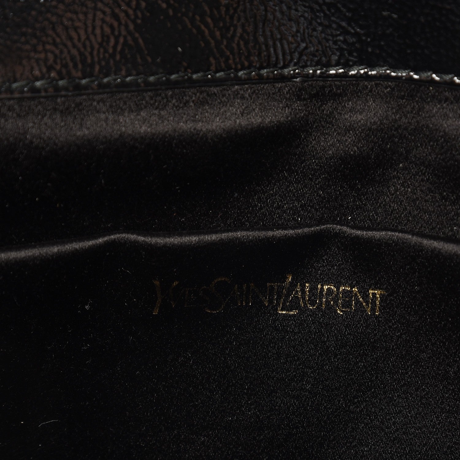 Saint Laurent Textured Patent Monogram Large Belle De Jour Clutch Black 6 of 6