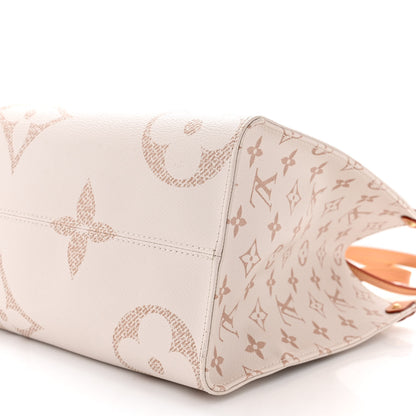 Louis Vuitton Monogram Dune Giant Onthego MM 9 of 9