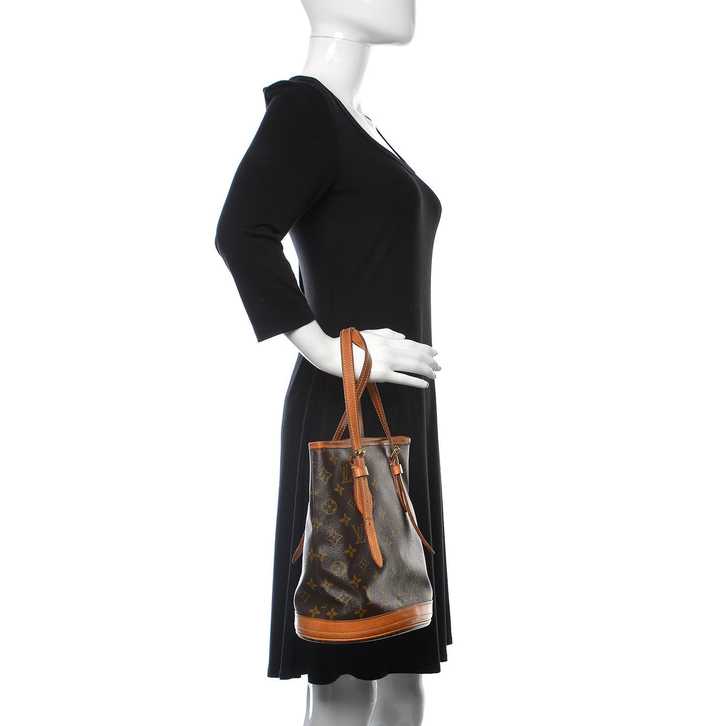 Monogram Petit Bucket 23