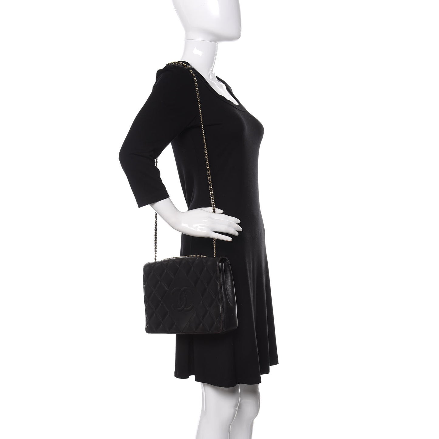 Lambskin Quilted Medium Diamond CC Flap Black