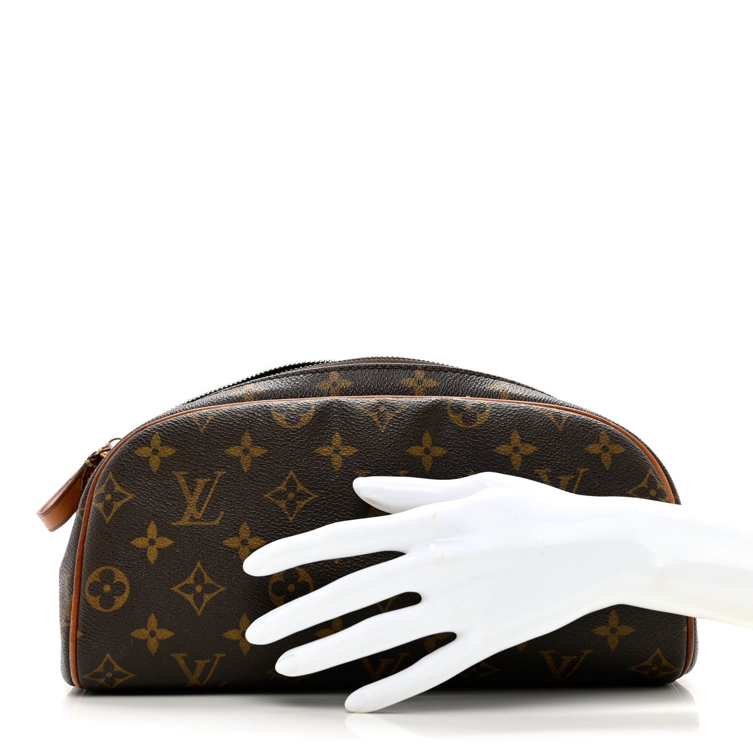 Louis Vuitton Monogram King Size Toiletry Bag 2 of 12