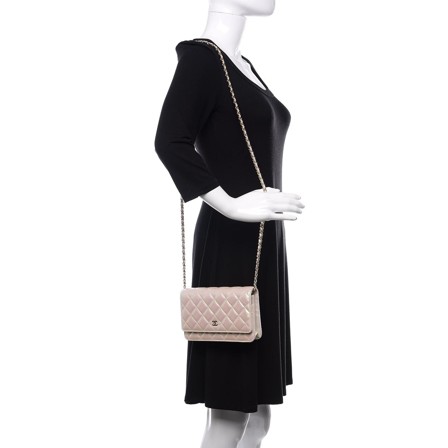 Iridescent Lambskin Quilted Wallet On Chain WOC Ivory