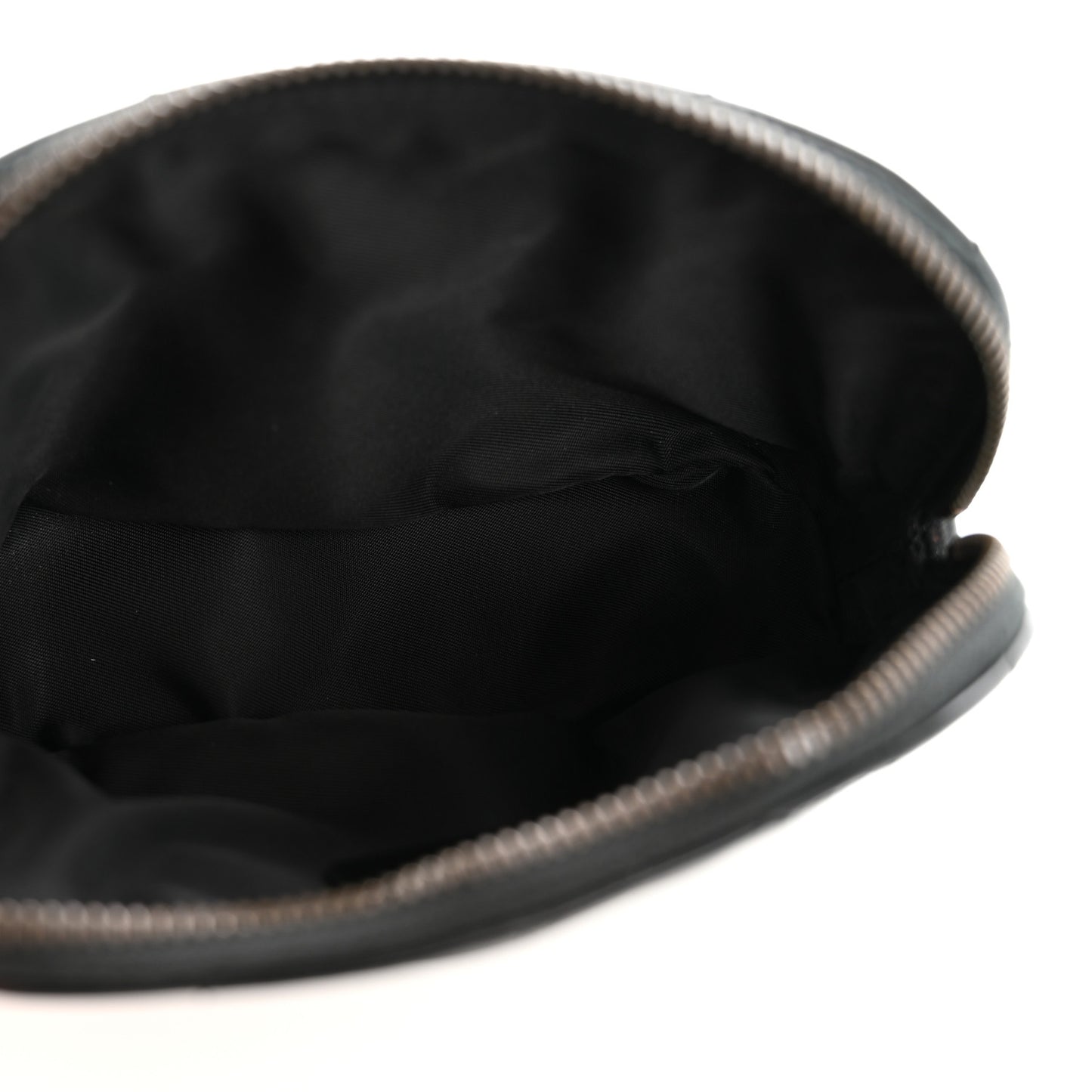 Calfskin Matelasse GG Marmont Pouch Cosmetic Case Black