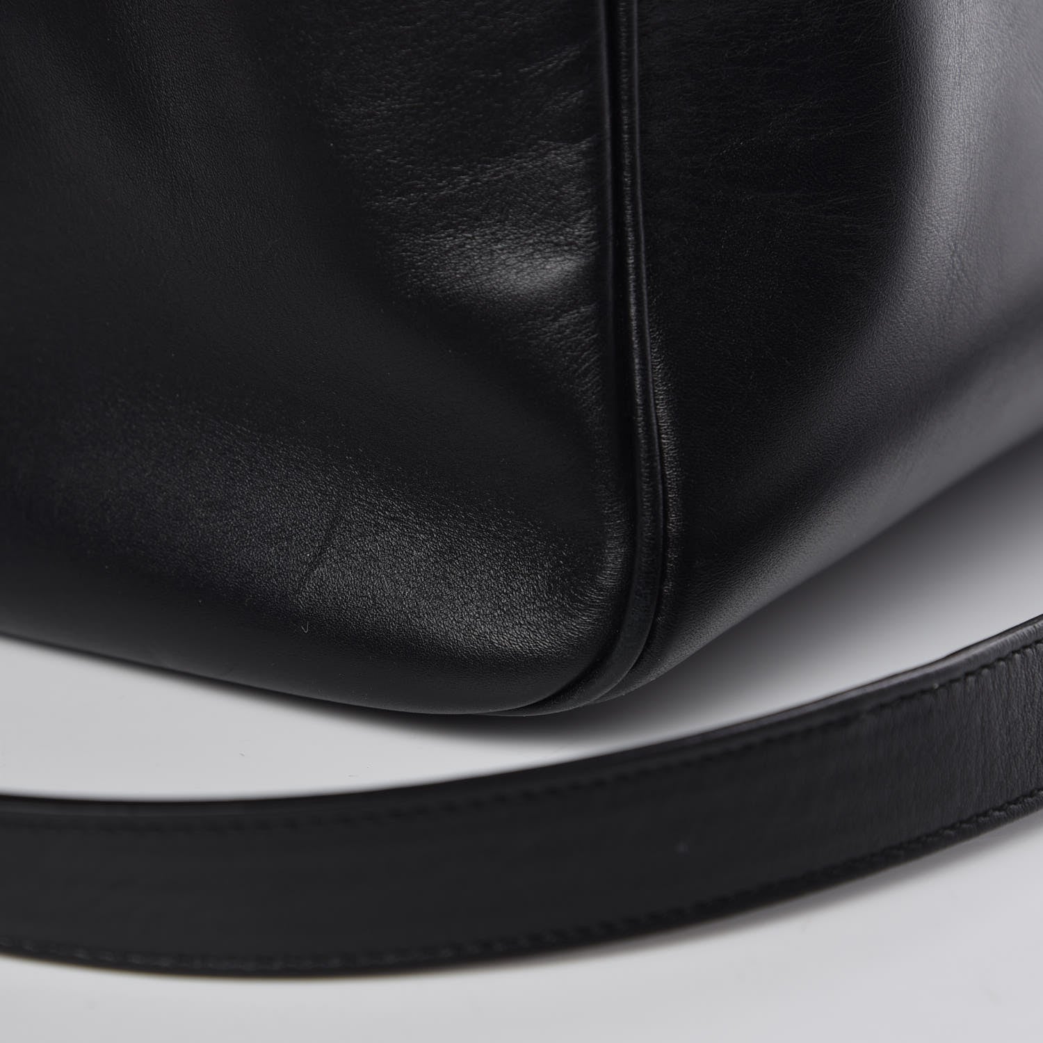 Saint Laurent Calfskin Classic Duffle 12 Black 11 of 15