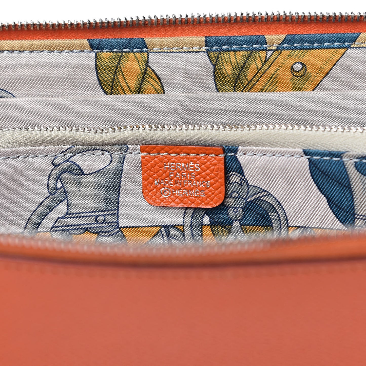 Epsom Silk'in Wallet Feu