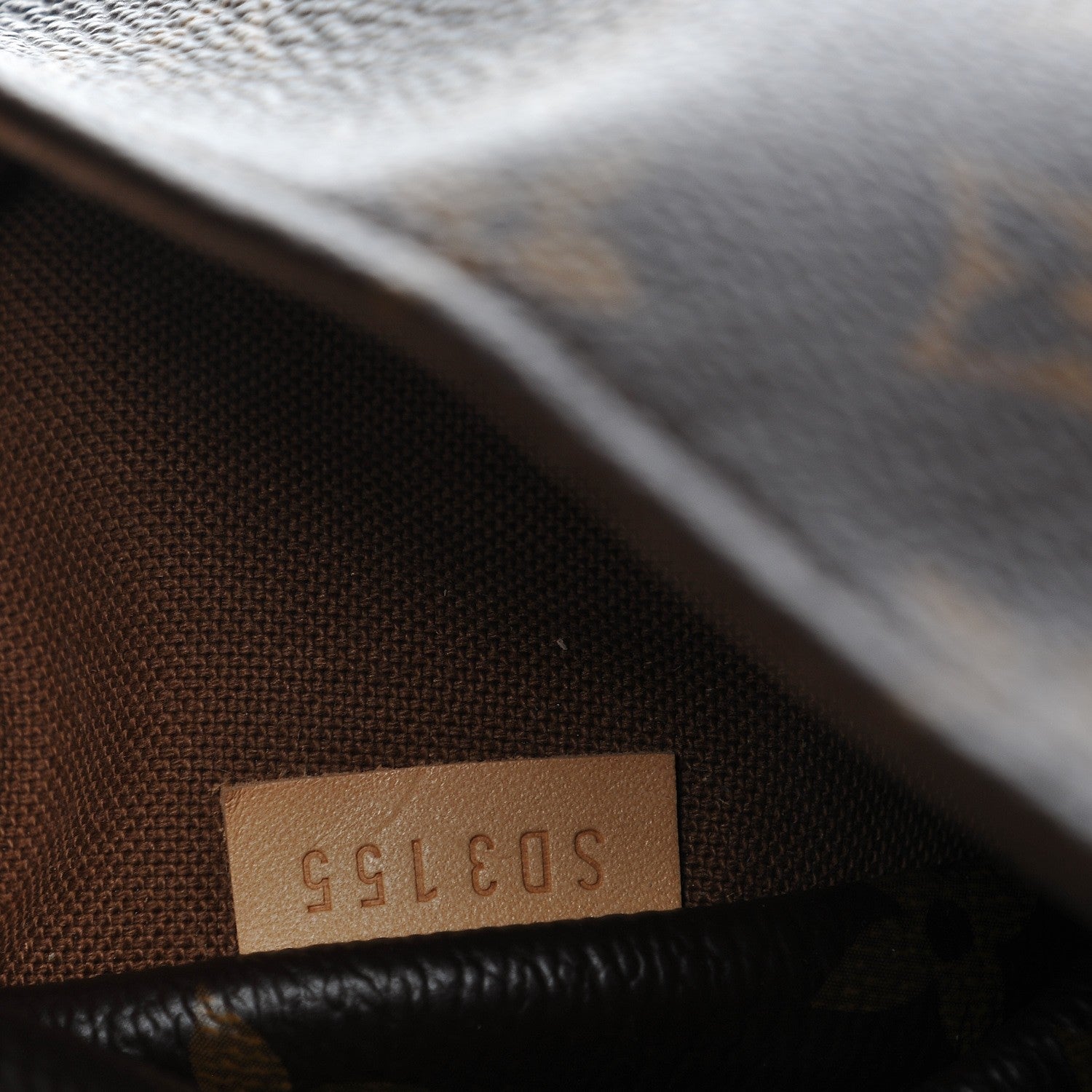 Louis Vuitton Monogram Totally MM 9 of 10