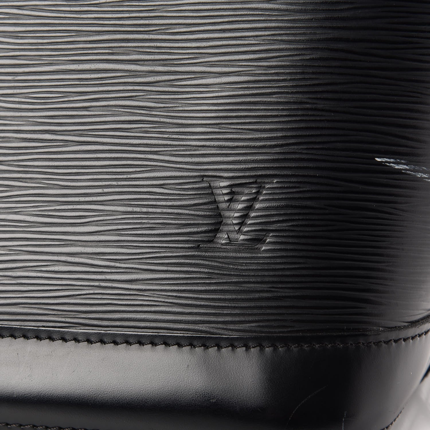 Louis Vuitton Epi Alma PM Black 10 of 15