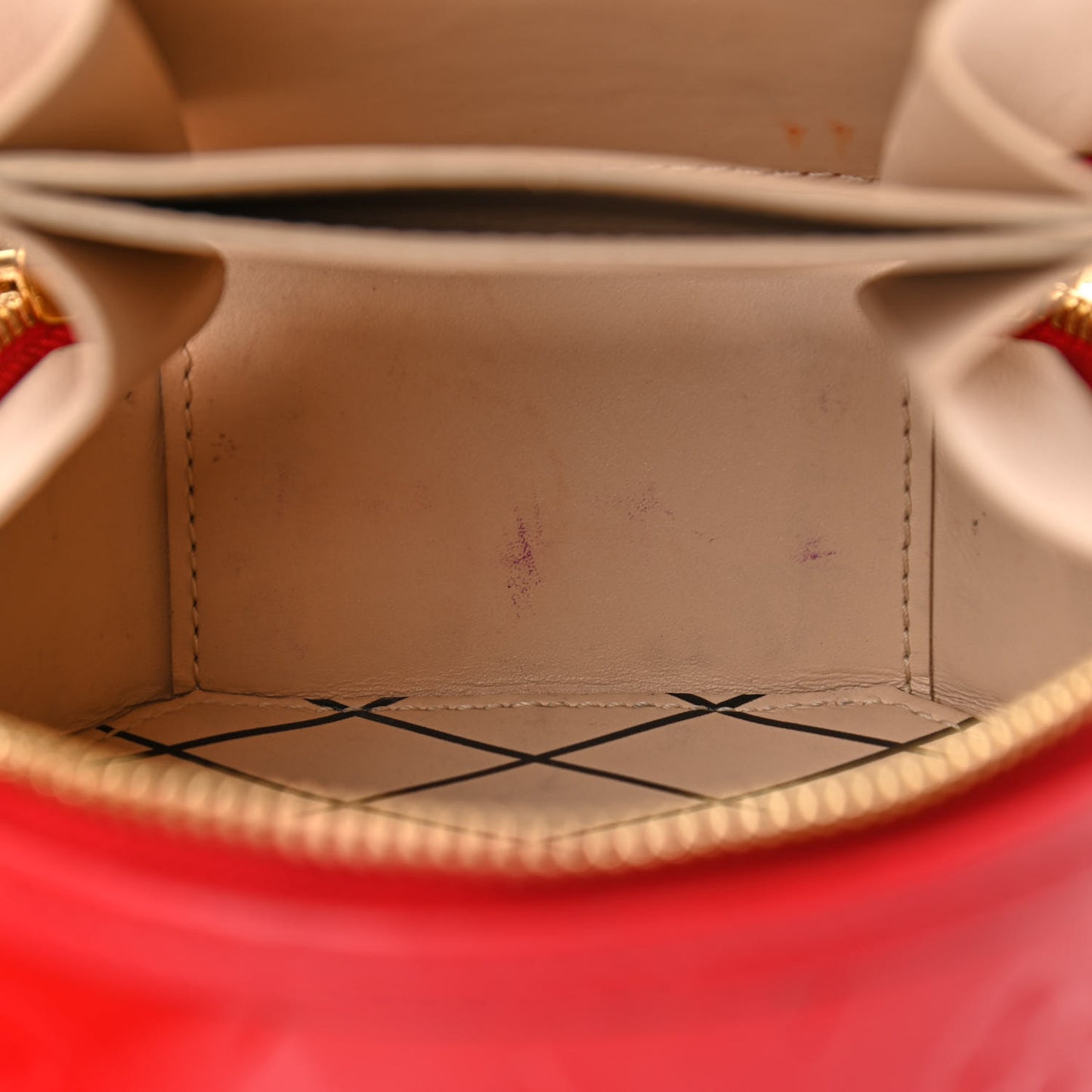 Vernis Mini Boite Chapeau Souple Red