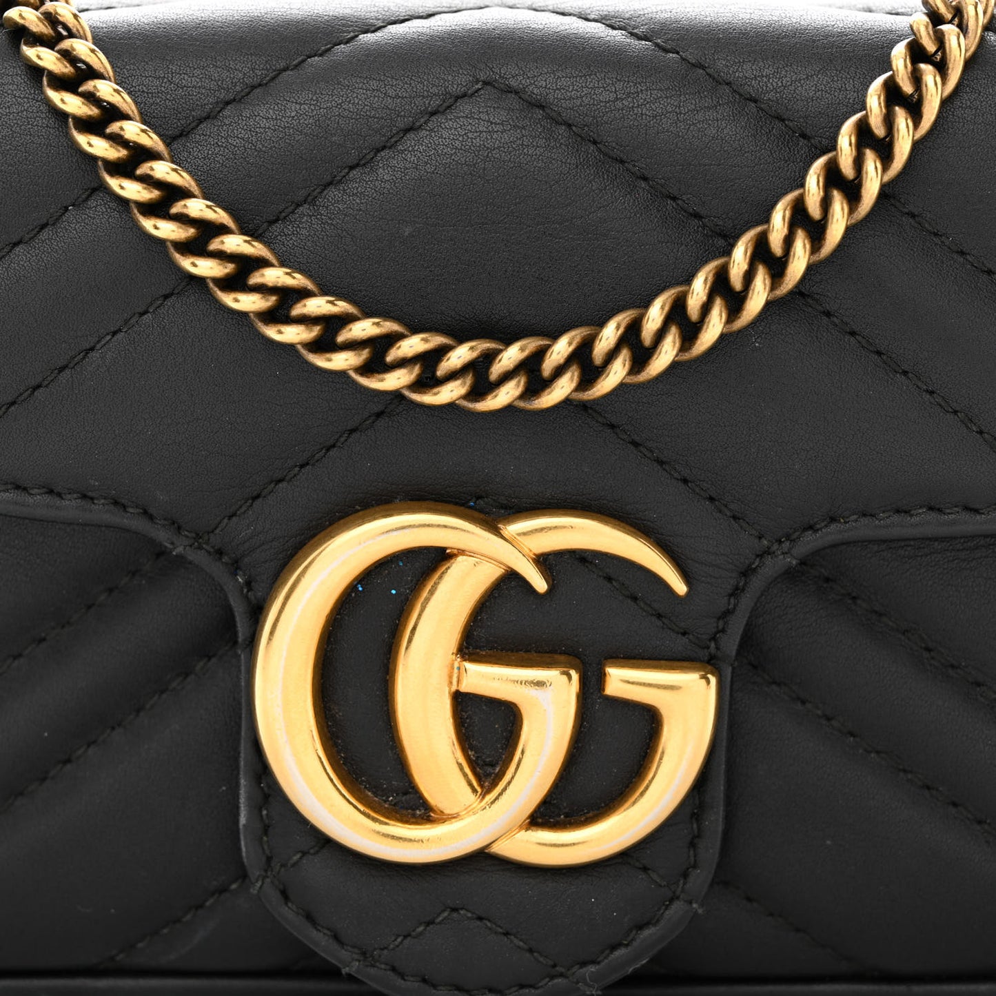 Calfskin Matelasse Super Mini GG Marmont Shoulder Bag Black