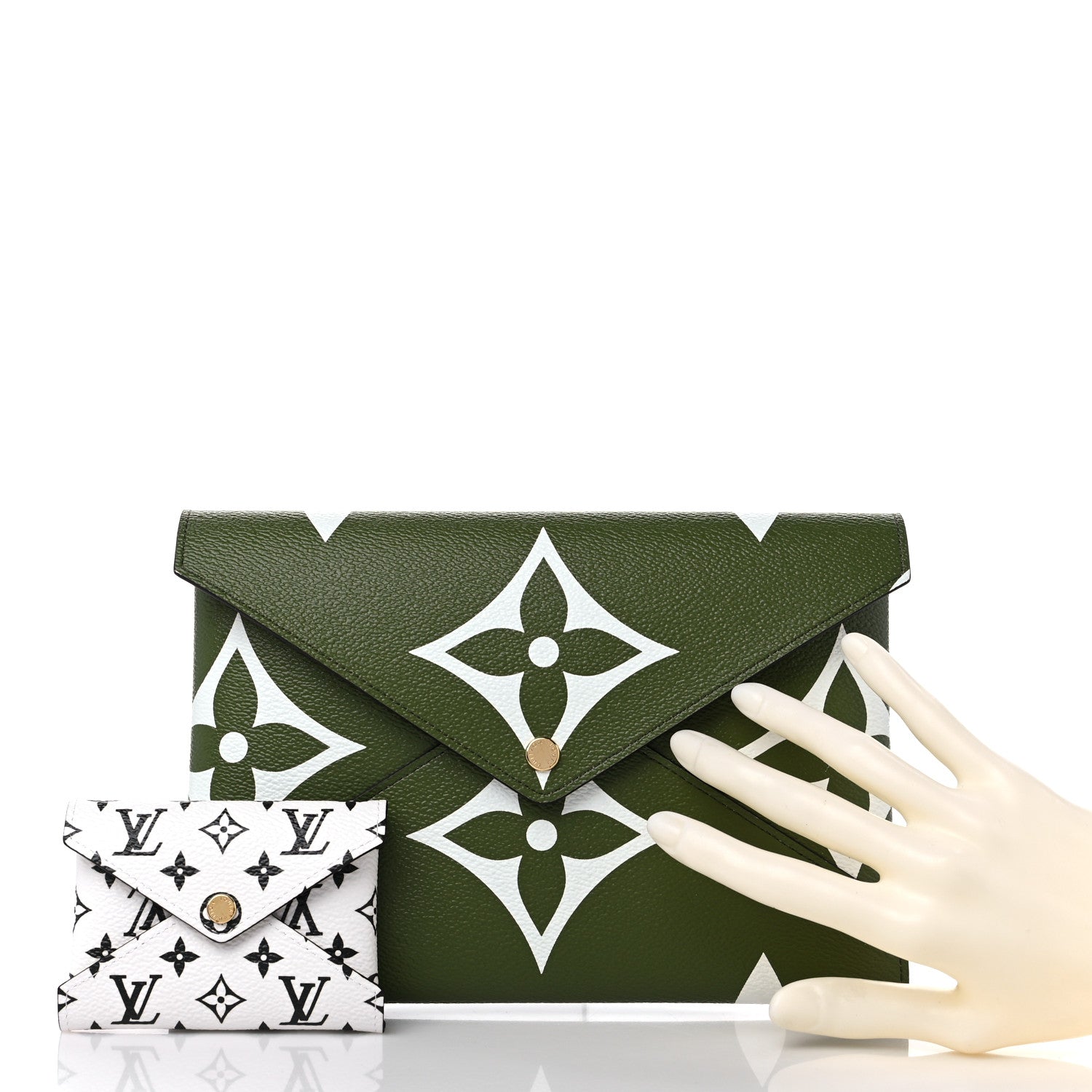Louis Vuitton Monogram Giant Kirigami Pochette Set 2 of 9