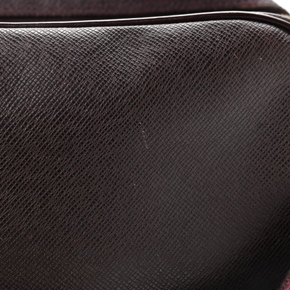 Louis Vuitton Taiga Reporter Messenger Acajou 14 of 14
