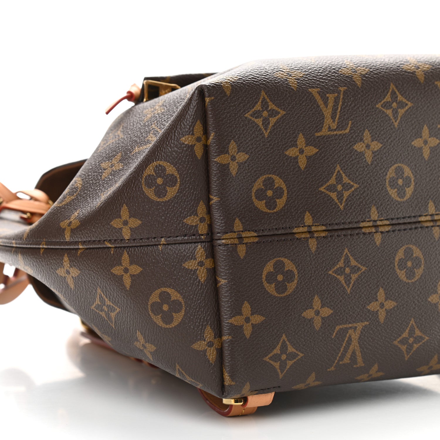 Louis Vuitton Monogram Montsouris PM 7 of 8