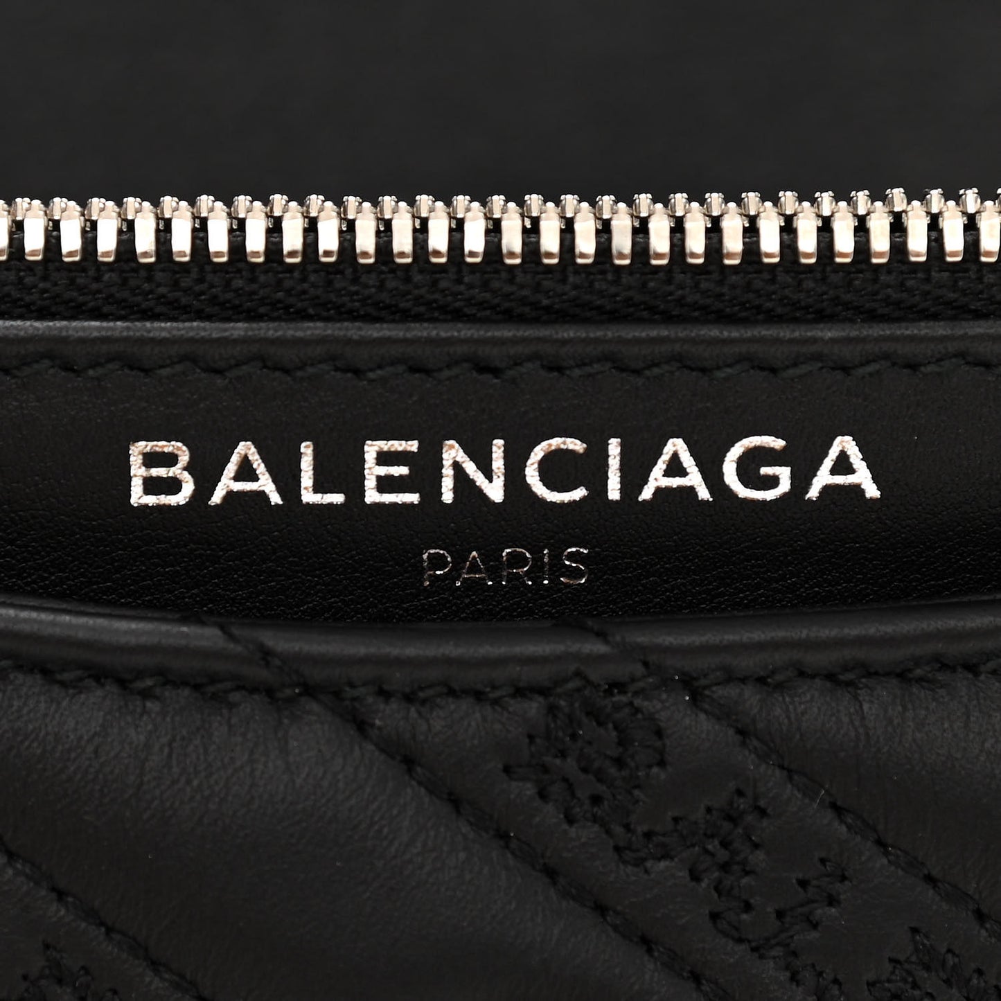 Calfskin Logo Matelasse S BB Round Shoulder Bag Black