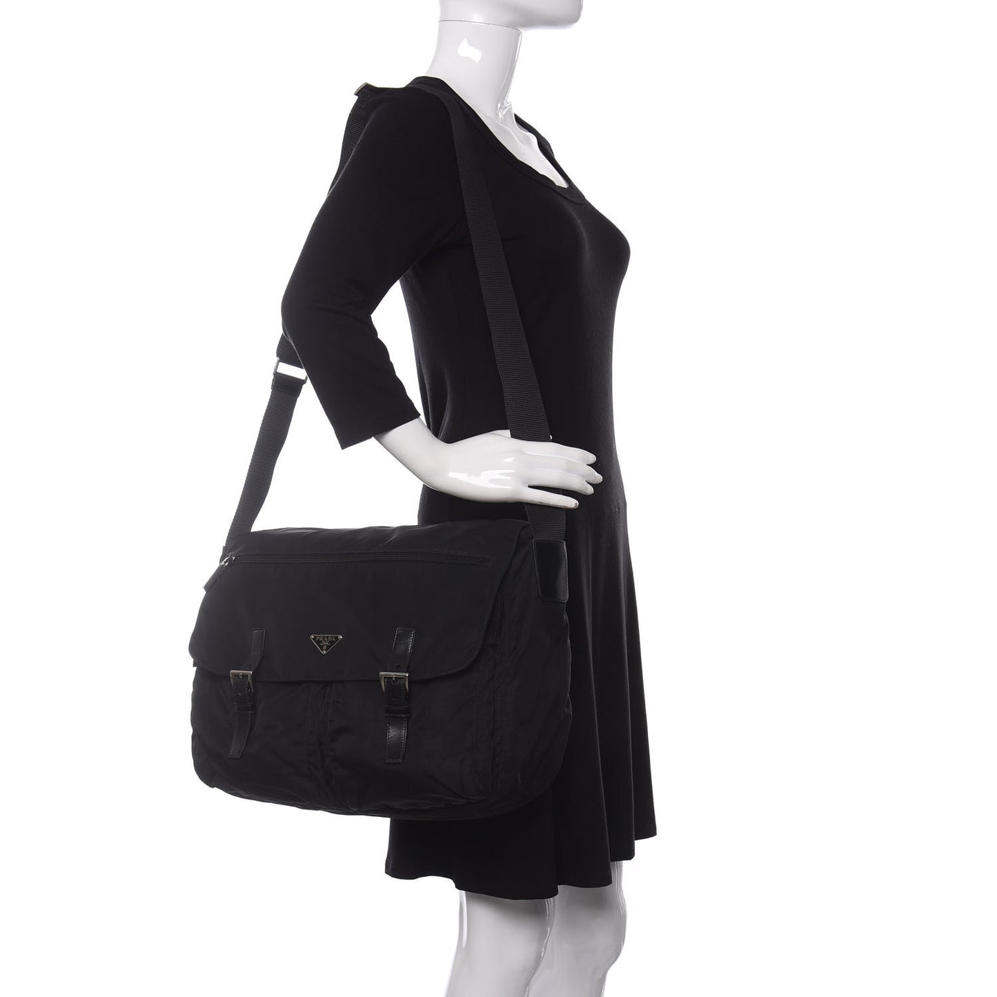 Nylon Vela Messenger Bag Black