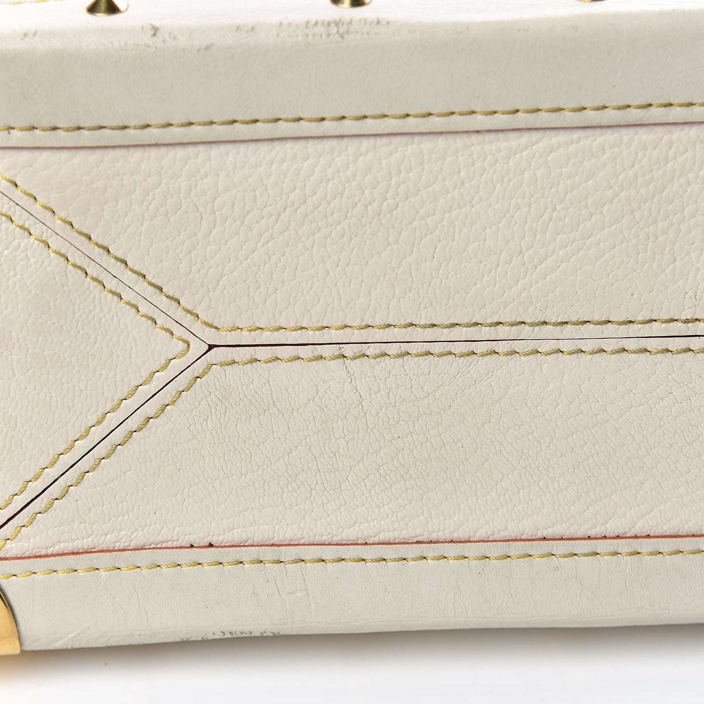 Suhali L Imprevisible White