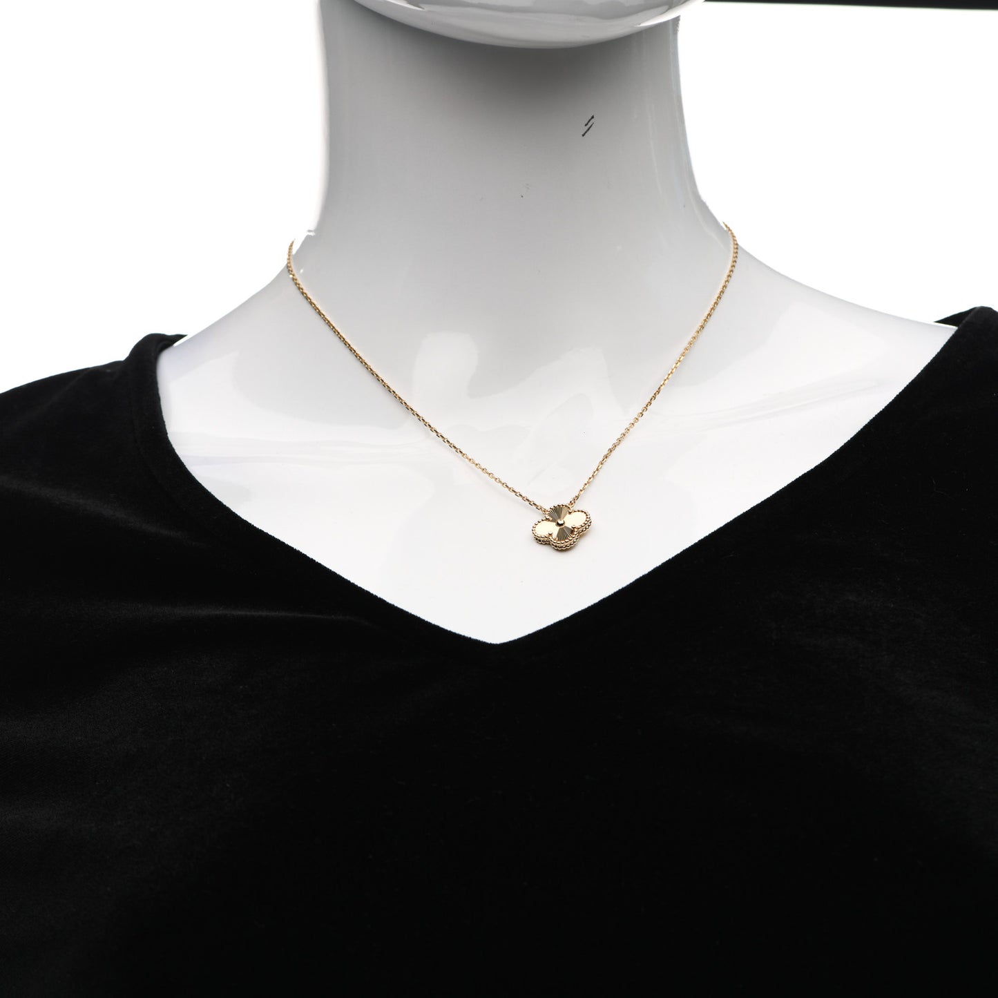 18K Yellow Gold Guilloche Vintage Alhambra Pendant Necklace