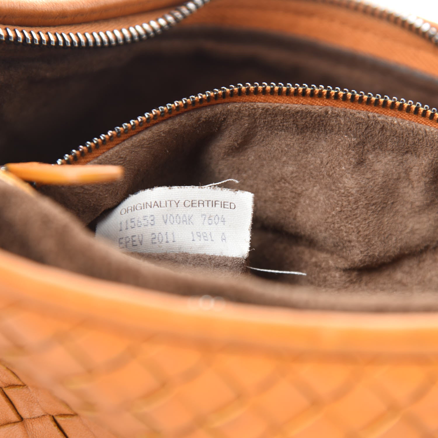Bottega Veneta Nappa Intrecciato Fuzzy Medium Veneta Hobo Topaz 13 of 14