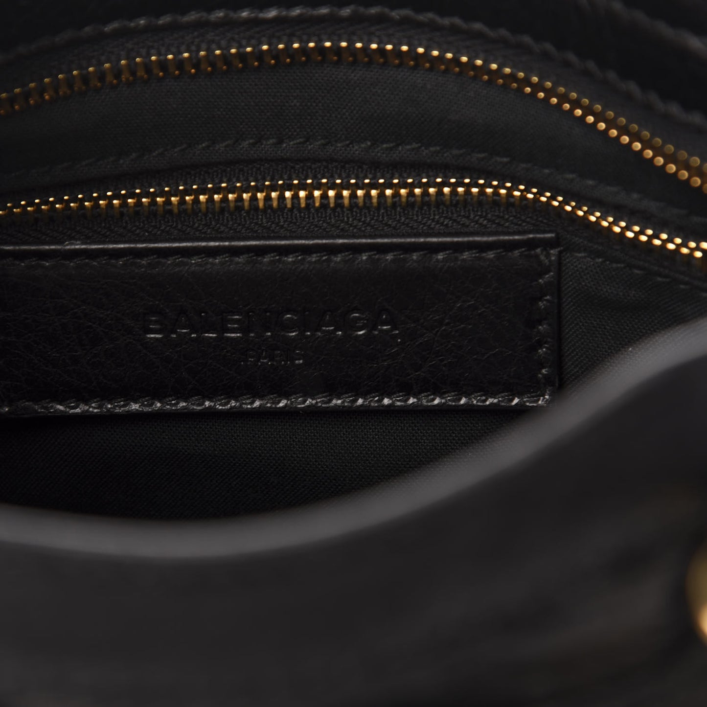 Agneau Giant 12 Gold Hardware Mini City Black