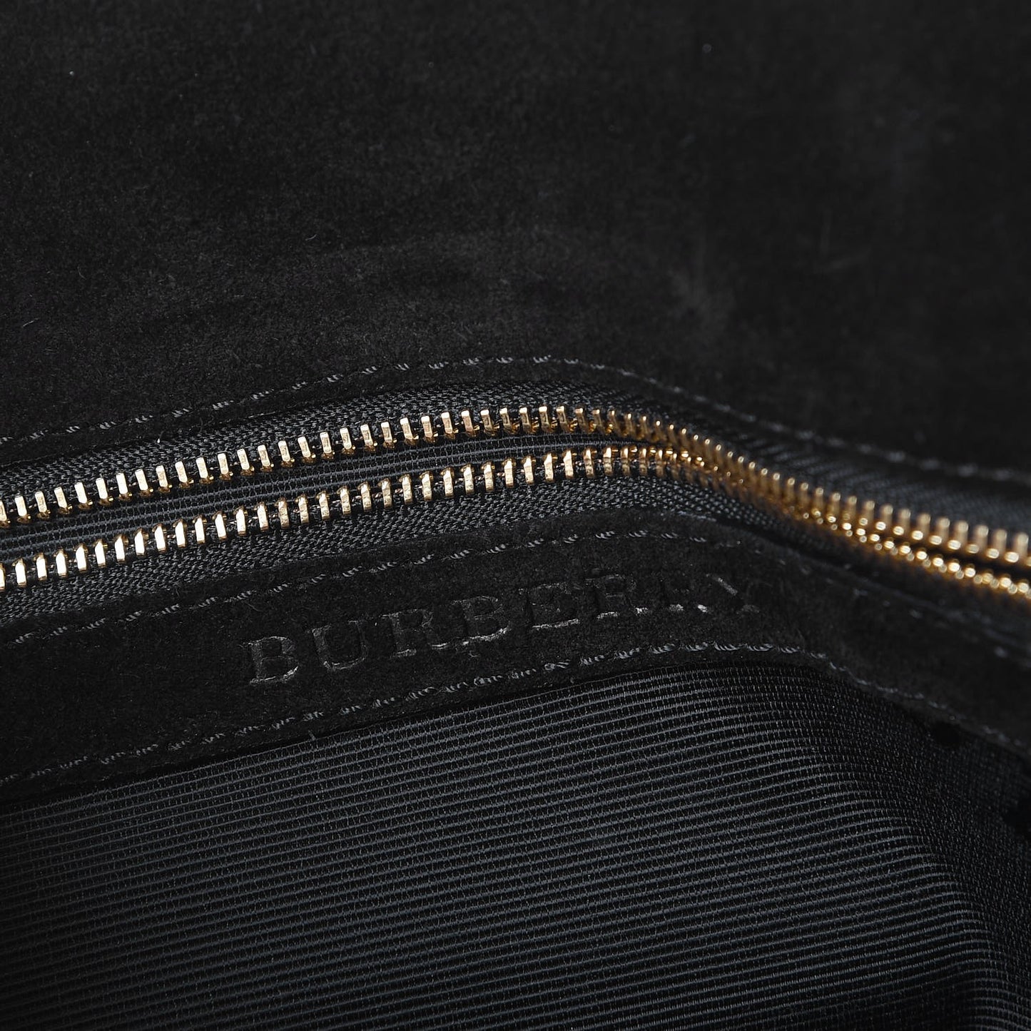 Signature Grain Large Mildenhall Shoulder Bag Black