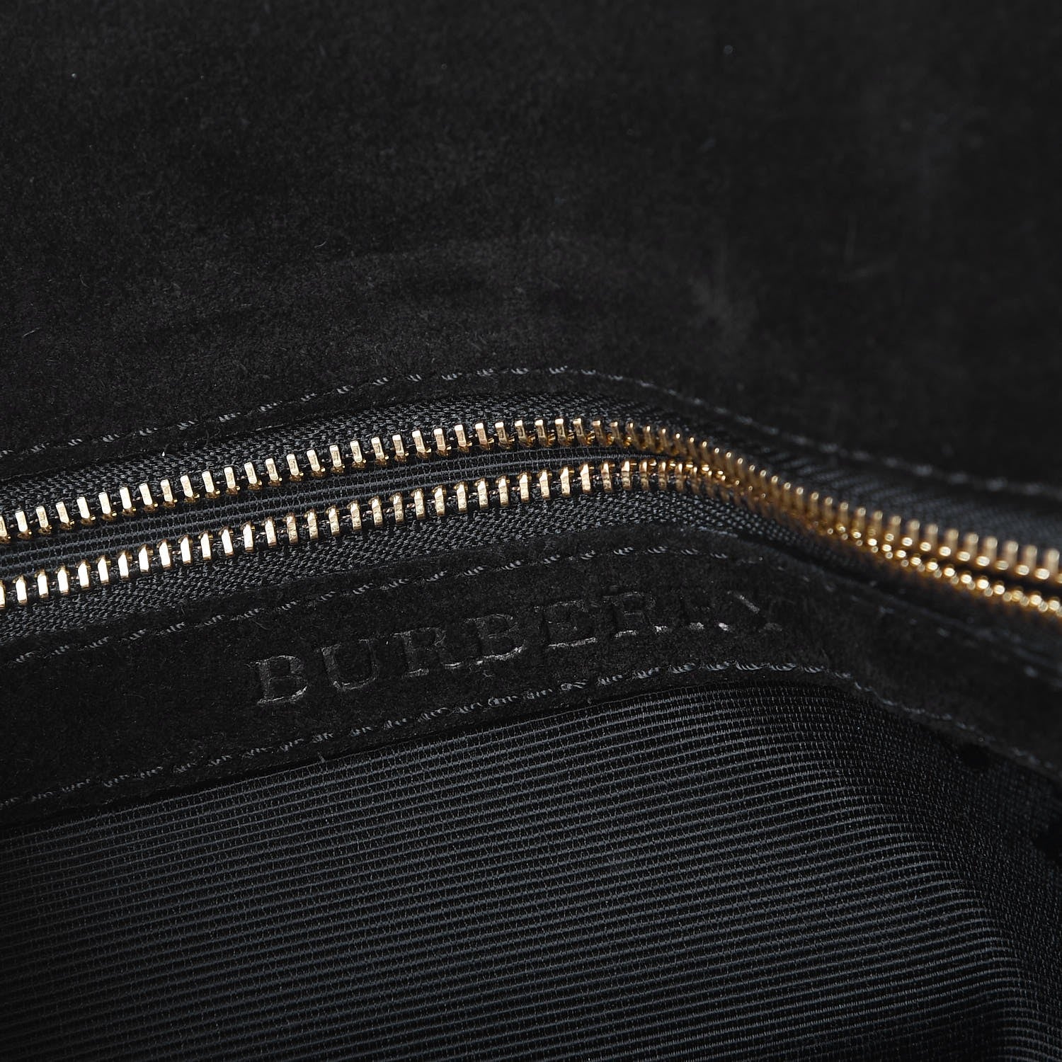 Burberry Signature Grain Large Mildenhall Shoulder Bag Black 6 of 8