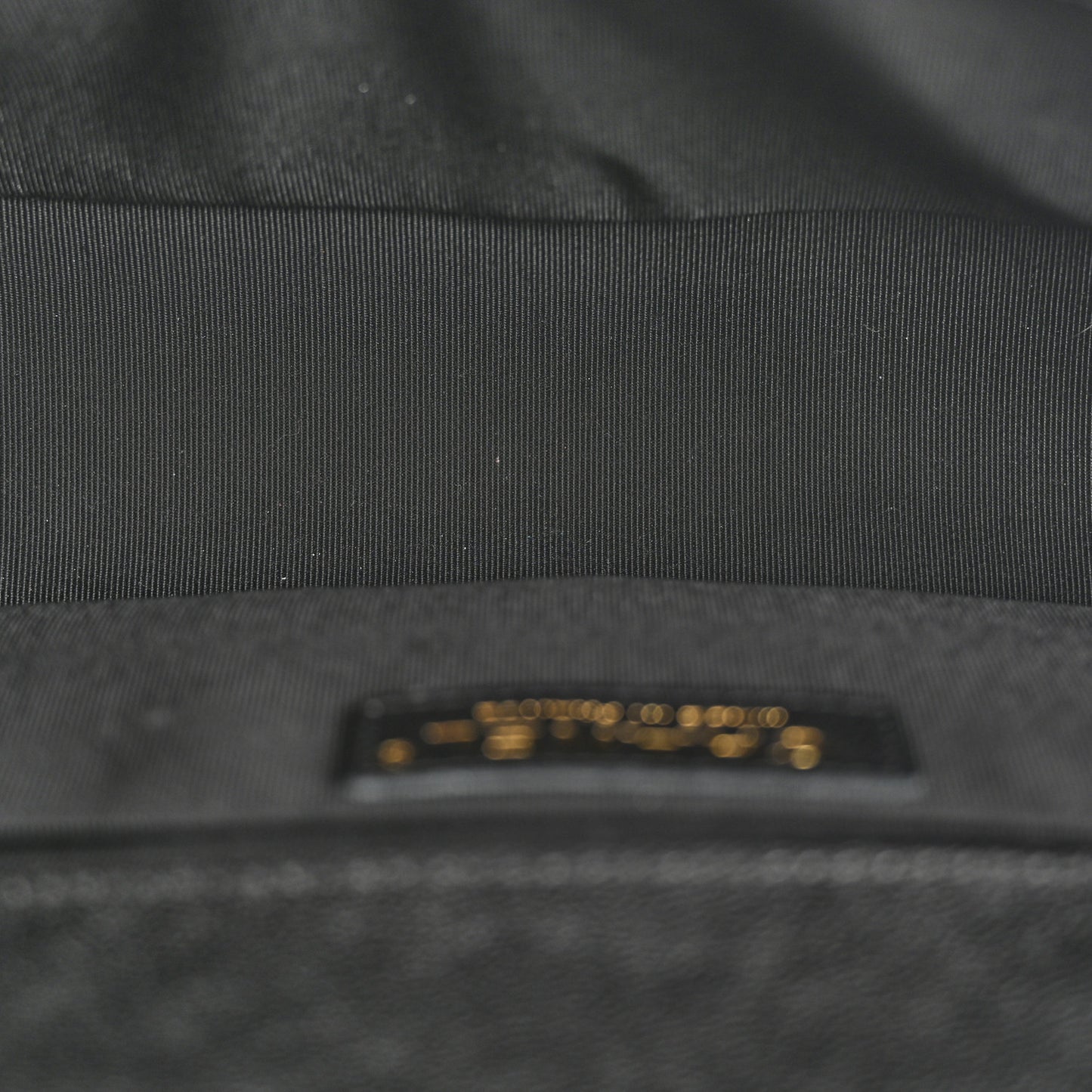 Caviar Chevron Quilted Medium Boy Flap Black
