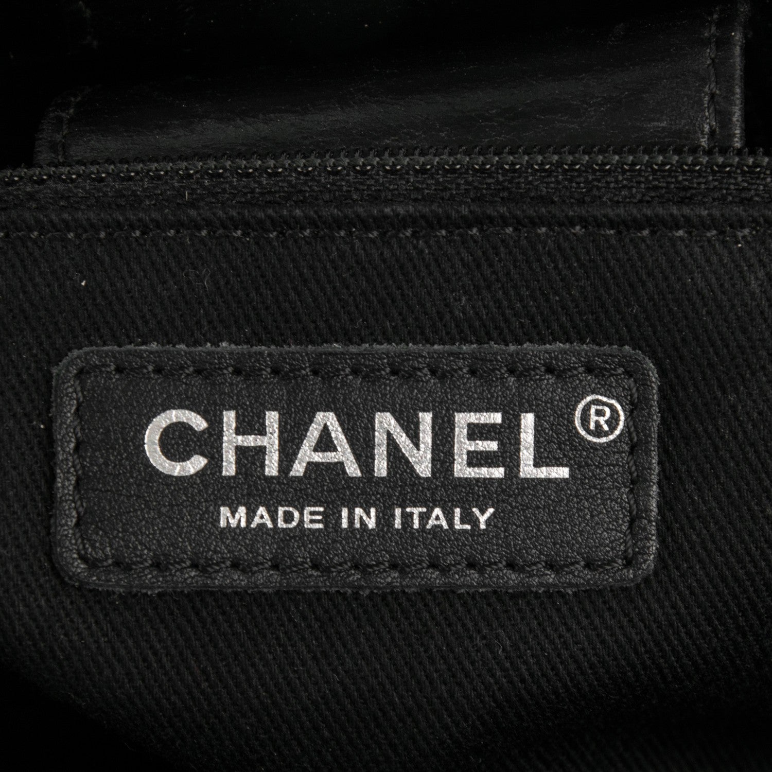 Chanel Glazed Calfskin Quilted Small CC Delivery Tote Black 7 of 10