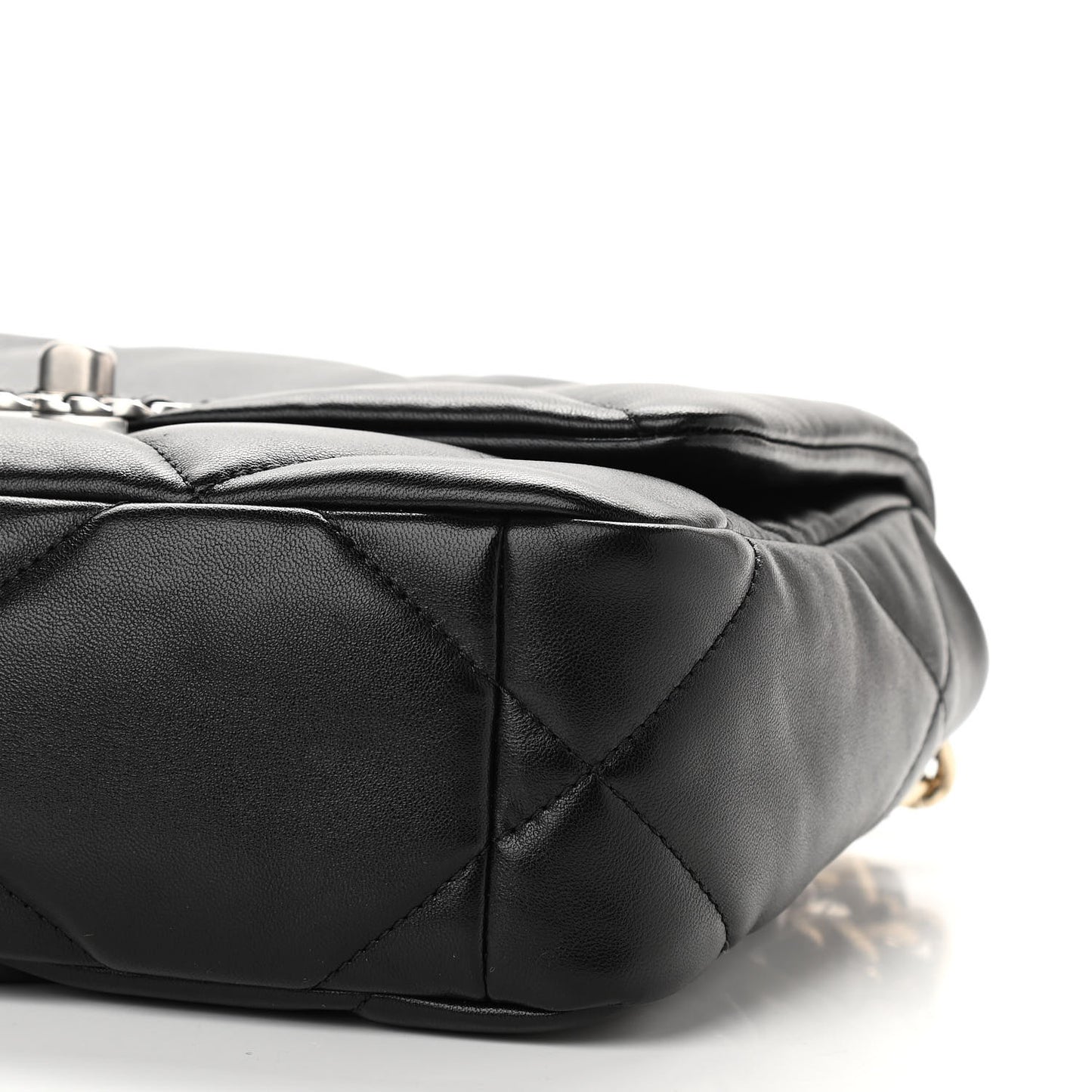Lambskin Quilted Medium Chanel 19 Flap Black