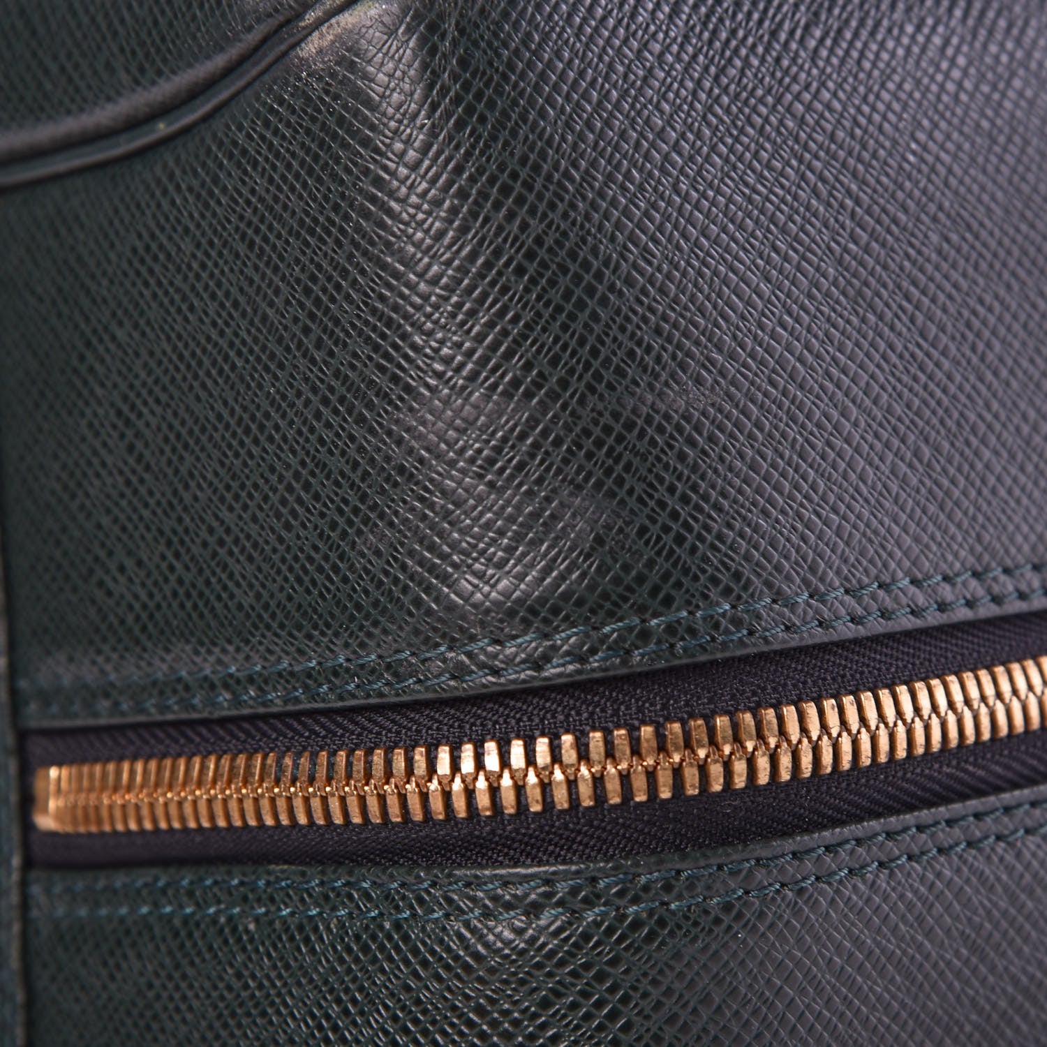 Louis Vuitton Taiga Helanga 1 Poche Epicea 15 of 19
