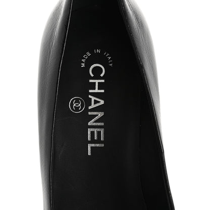 Chanel Shiny Calfskin Grosgrain Cap Toe CC Pearl Pumps 38.5 Black 7 of 10