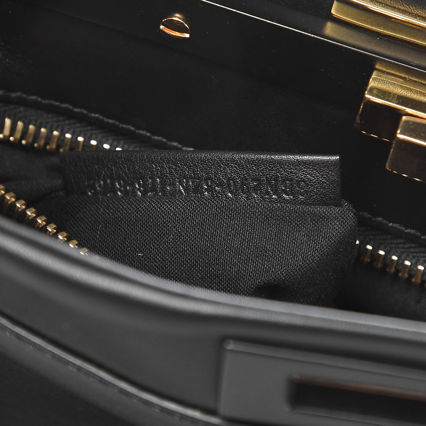 Vitello Seta Shiny Nappa Medium Peekaboo Iconic Satchel Black
