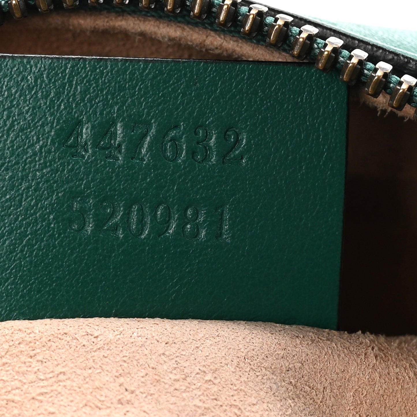 Calfskin Matelasse Small GG Marmont Chain Shoulder Bag Emerald Green