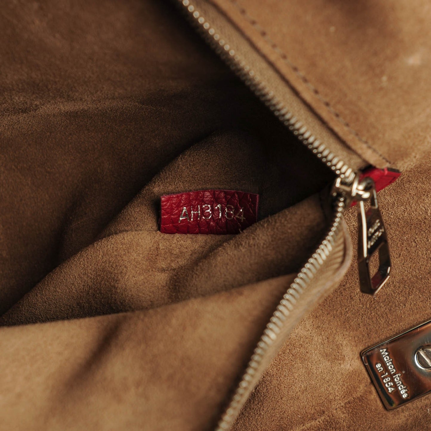 Cuir Taurillon Soft Lockit PM Griotte