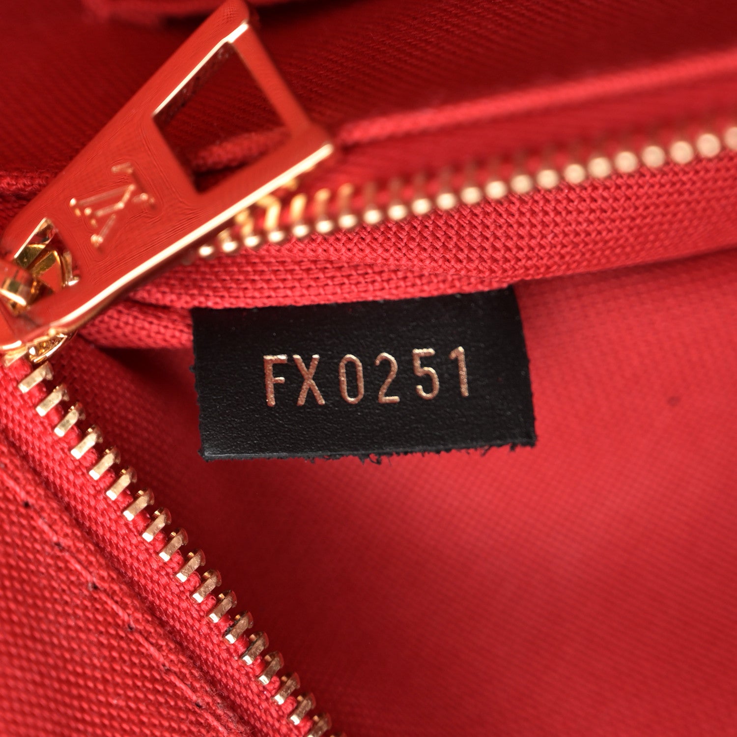 Louis Vuitton Reverse Monogram Giant Onthego MM 7 of 12