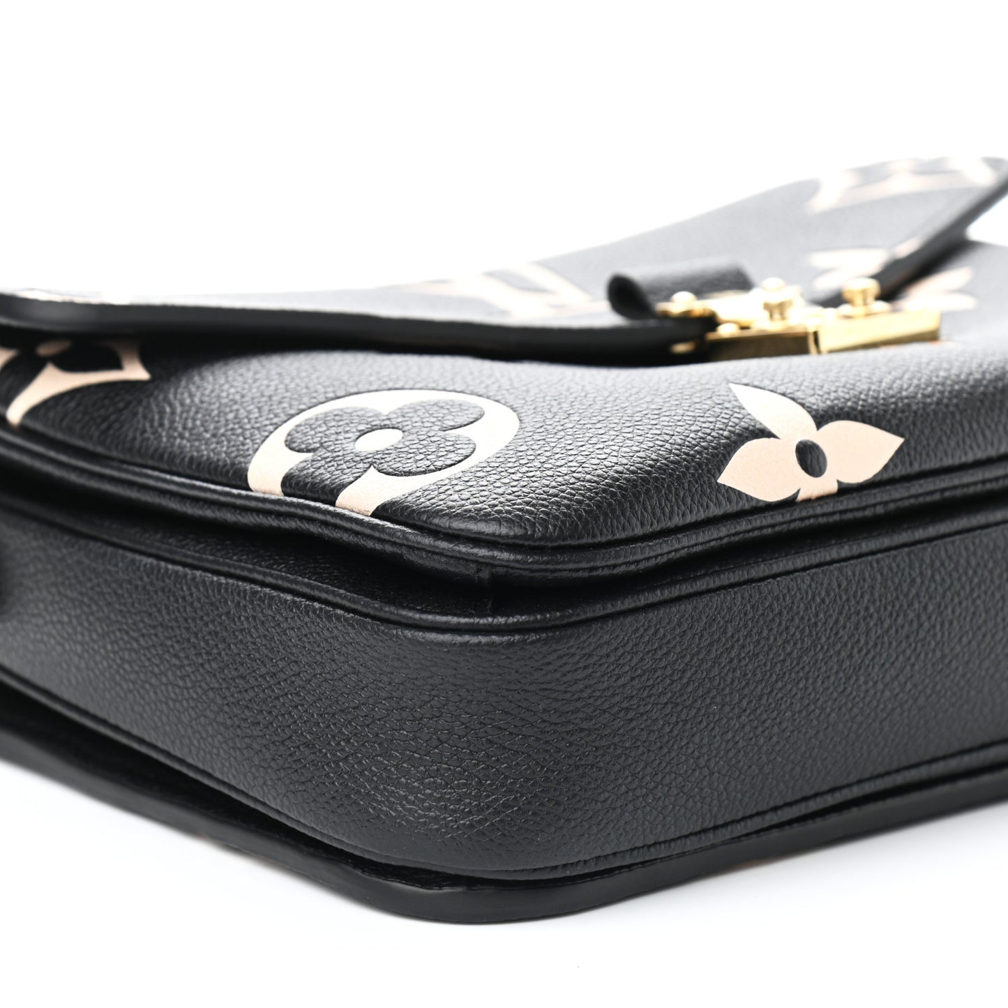 Empreinte Monogram Giant Pochette Metis Black Beige