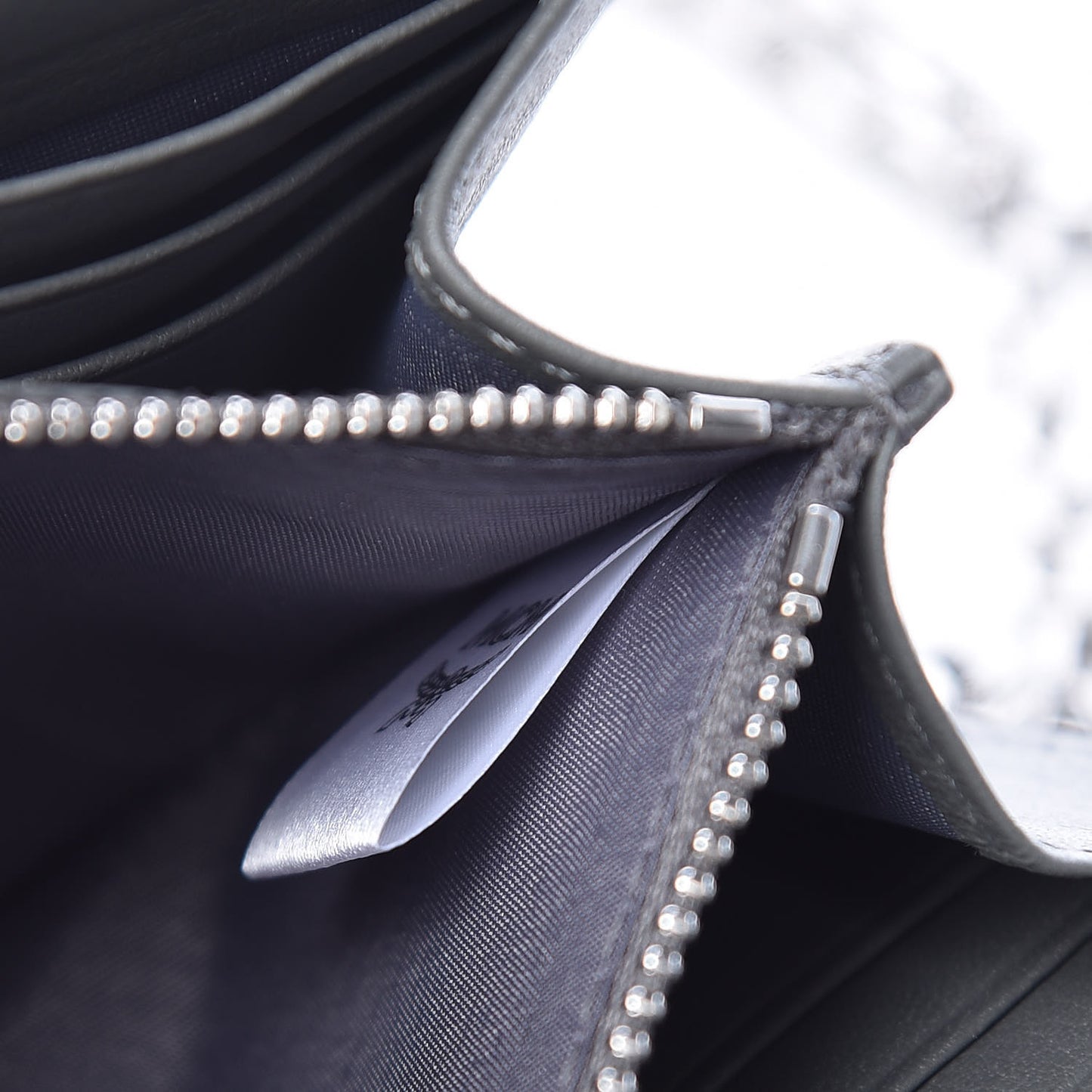 Calfskin Ottomar Large Patricia Wallet On Chain Grey