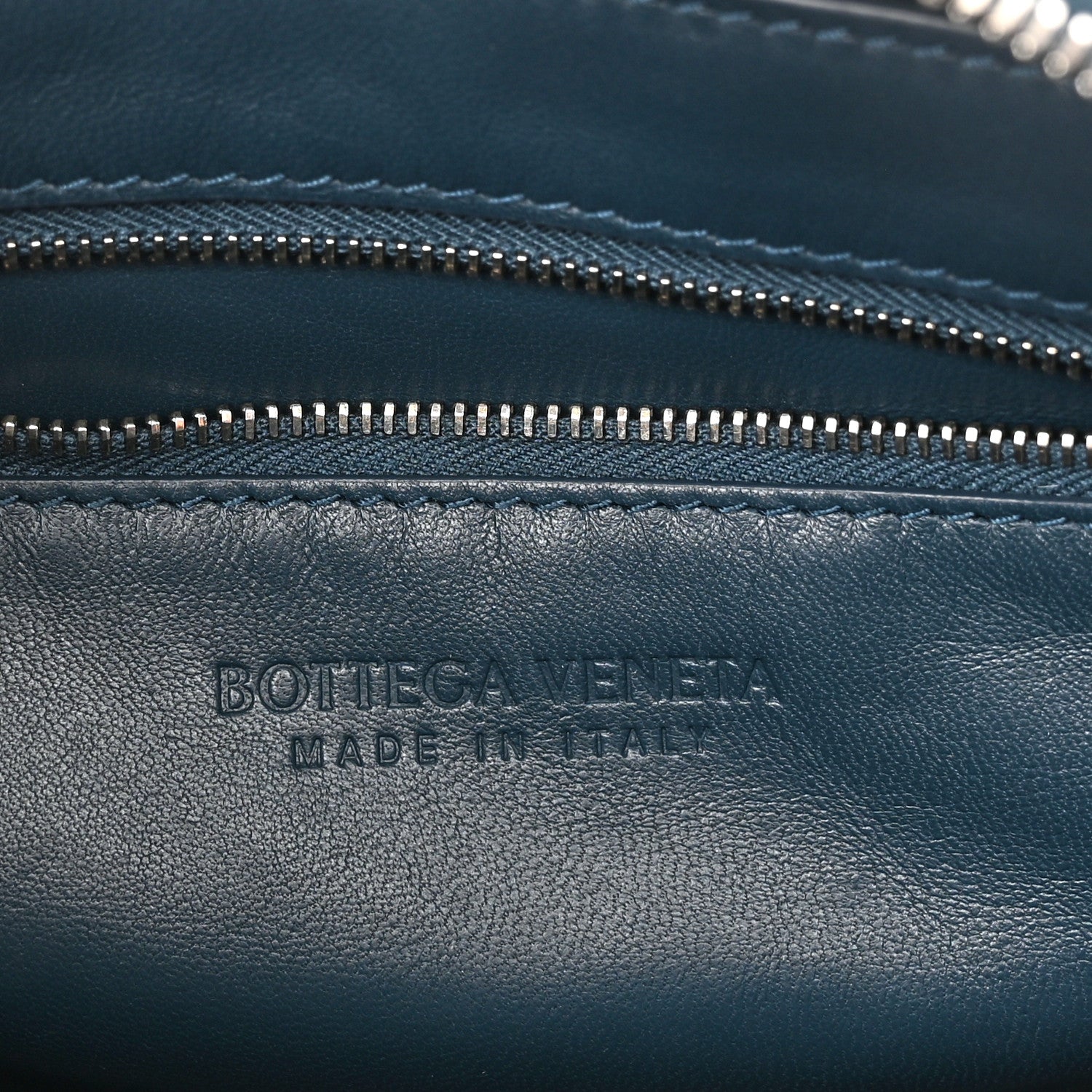 Bottega Veneta Grained Calfskin Maxi Intrecciato Brick Cassette Bag Deep Blue 6 of 11